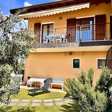 Il Fienile Di Manerba Apartment Manerba del Garda Bagian luar foto