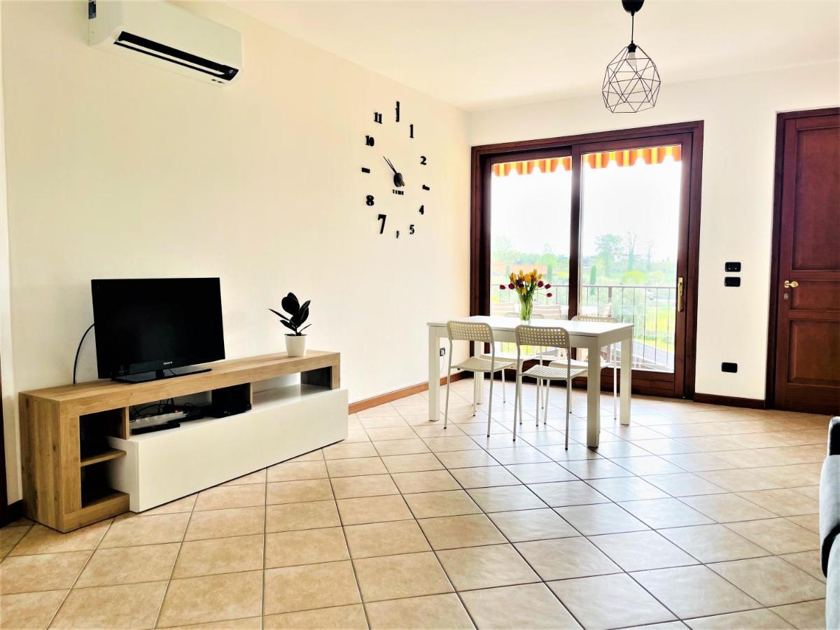 Il Fienile Di Manerba Apartment Manerba del Garda Bagian luar foto