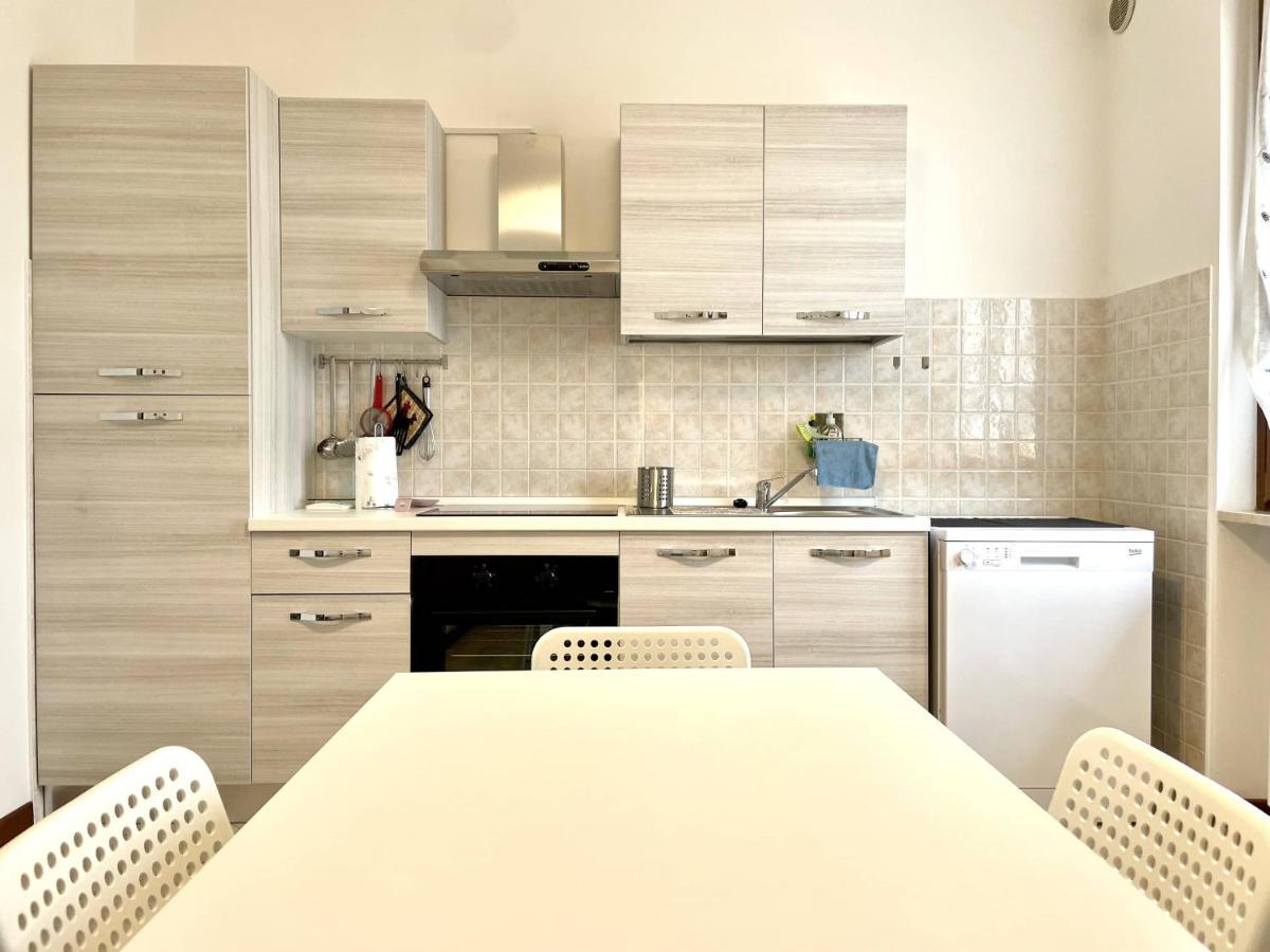 Il Fienile Di Manerba Apartment Manerba del Garda Bagian luar foto