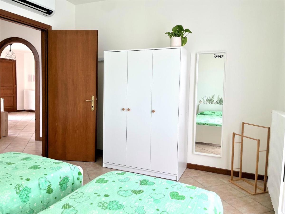 Il Fienile Di Manerba Apartment Manerba del Garda Bagian luar foto