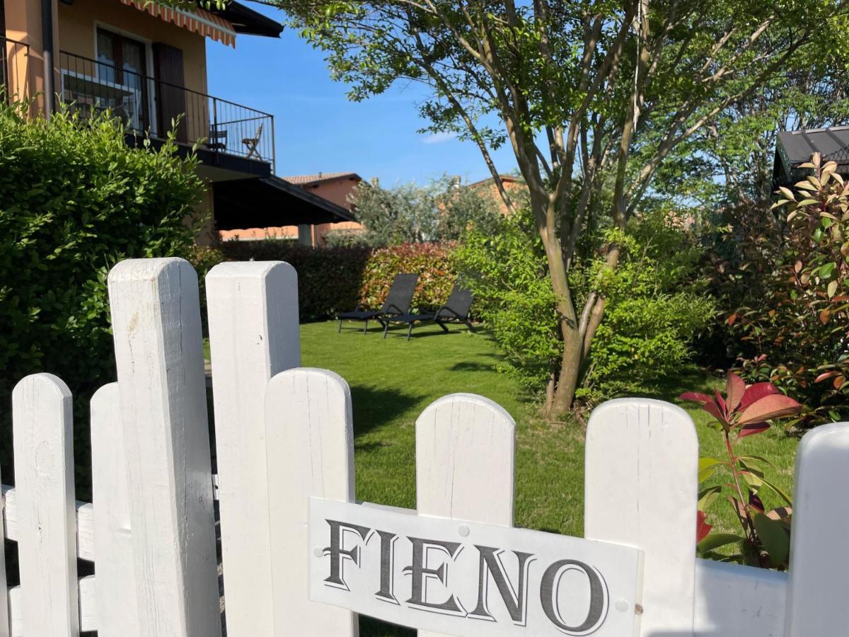 Il Fienile Di Manerba Apartment Manerba del Garda Bagian luar foto